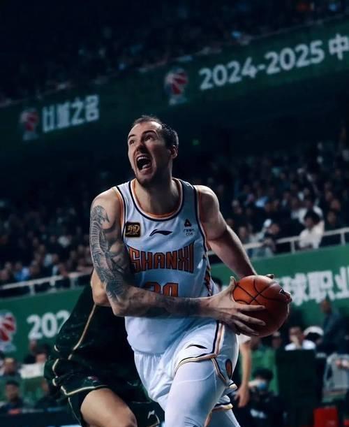 爱游戏中国-关于风云突变!里尔国际比赛日官宣签约,CBA常规赛版图或变,底气十足,训练强度明显提升的信息