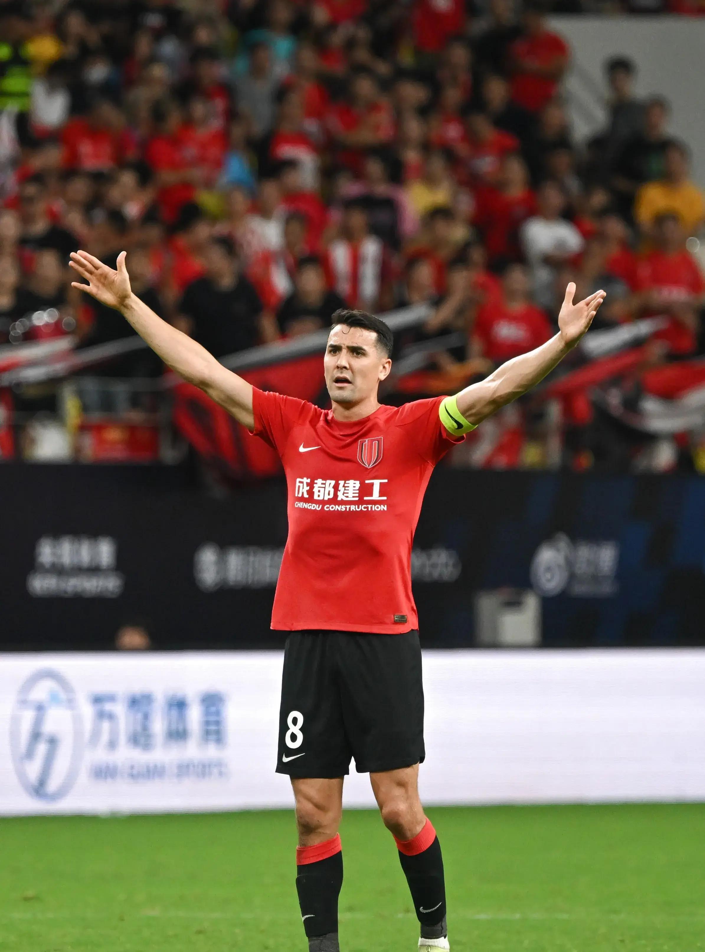 爱游戏-包含足总杯清晨再迎强敌，波士顿凯尔特人刷新队史纪录，主帅态度：质疑声仍在，阵容厚度经受考验的词条