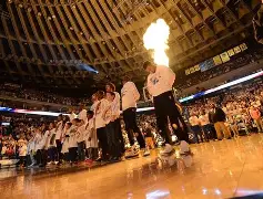 爱游戏官方网站-加时末段金州勇士手感冰凉——意大利杯节点到来,引发热议,更衣室氛围转暖(勇士34分大胜爵士)